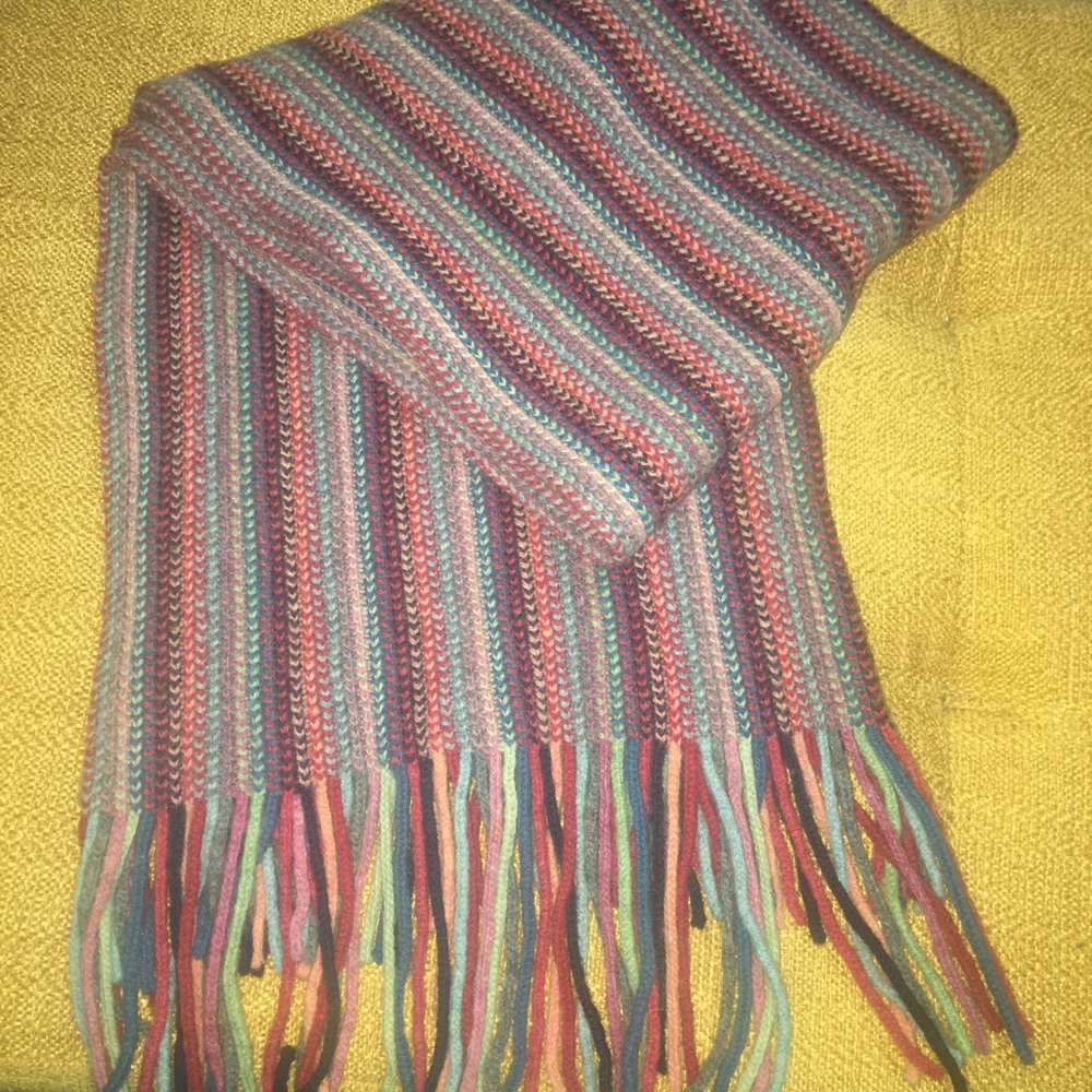 Wool scarf